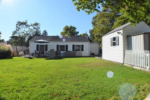 11 Walnut St, Waretown, NJ 08758 photo 6