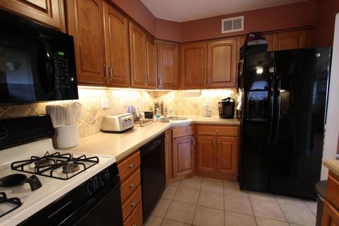 7 Amy Ct, Brick, NJ 08724 photo 6
