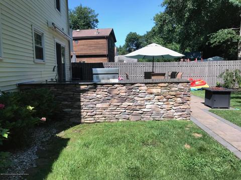 111 Hamilton Ave, Middletown, NJ 07748 photo 16