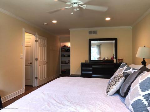 111 Hamilton Ave, Middletown, NJ 07748 photo 10