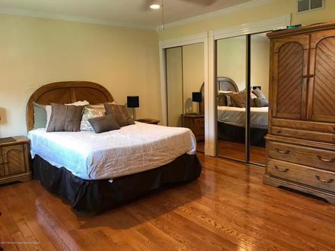 111 Hamilton Ave, Middletown, NJ 07748 photo 13