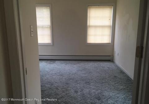 20 Smith Pl, North Middletown, NJ 07748 photo 6