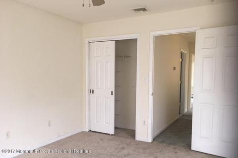 20 Smith Pl, North Middletown, NJ 07748 photo 7