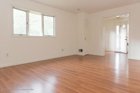 5 Rustic Dr, Howell, NJ 07731 photo 15