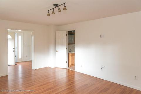 5 Rustic Dr, Howell, NJ 07731 photo 7