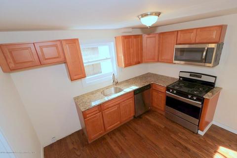 423 Mohawk Dr, Brick, NJ 08723 photo 2