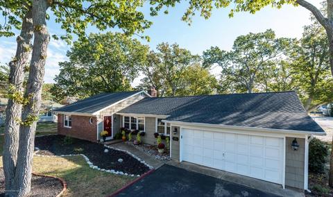 412 Avon Rd, Pine Beach, NJ 08741 photo 1