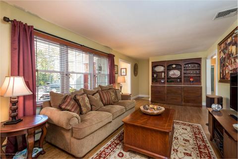 412 Avon Rd, Pine Beach, NJ 08741 photo 8
