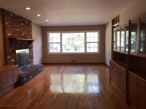 15 Jonathan Dr, Edison, NJ 08820 photo 2