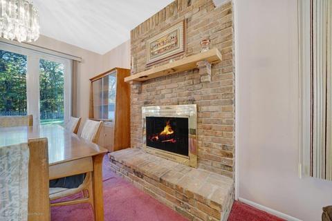 27 Birmingham Dr, Jackson, NJ 08527 photo 13