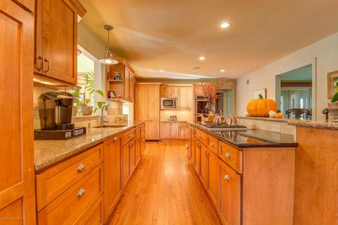 3 Holly Tree Ln, Rumson, NJ 07760 photo 9