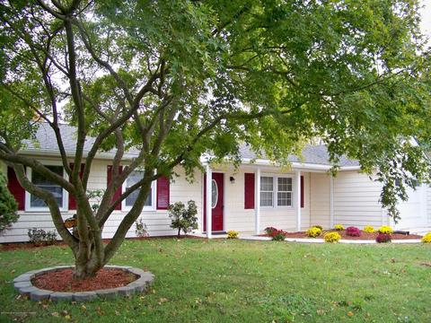 306 5th St, Waretown, NJ 08758 photo 1