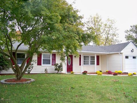 306 5th St, Waretown, NJ 08758 photo 3
