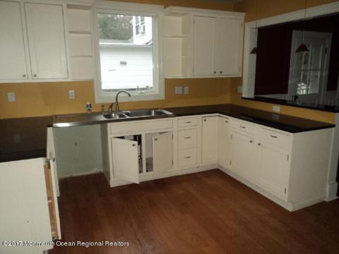 27 E River Rd, Rumson, NJ 07760 photo 2