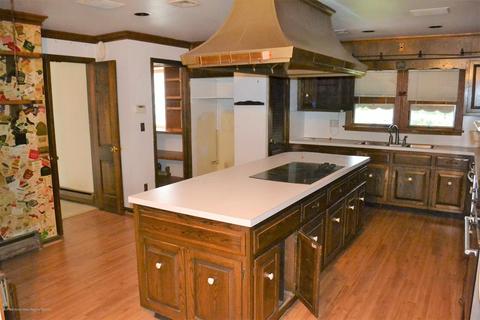 15 Devon Rd, Middletown, NJ 07748 photo 3