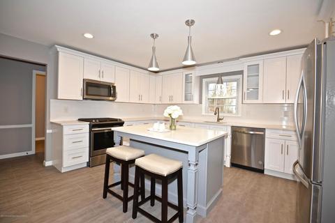 65 Ridge Dr E, Berkeley Heights, NJ 07922 photo 3