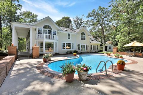 612 Oceanview Rd, Brielle, NJ 08730 photo 1