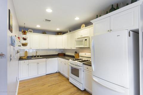 636 Springfield Ave, Pine Beach, NJ 08741 photo 9