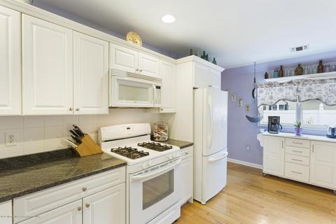 636 Springfield Ave, Pine Beach, NJ 08741 photo 10