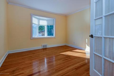 19 Centerville Rd, Holmdel, NJ 07733 photo 16