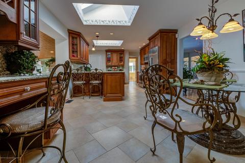 19 Centerville Rd, Holmdel, NJ 07733 photo 10