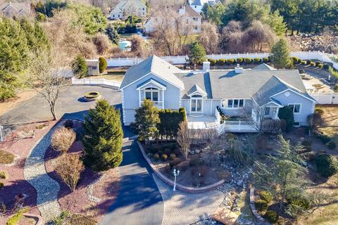 19 Centerville Rd, Holmdel, NJ 07733 photo 2
