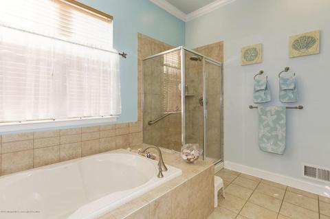 6 Cape May Ct, Waretown, NJ 08758 photo 19