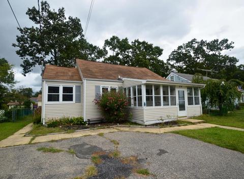 630 Ivanhoe Rd, Brick, NJ 08723 photo 2