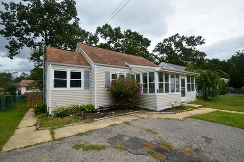 630 Ivanhoe Rd, Brick, NJ 08723 photo 1