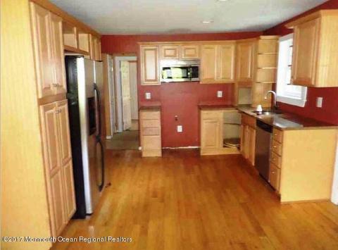 205 Lloyd Rd, Matawan, NJ 07747 photo 3