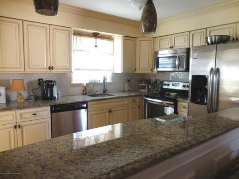 6 Spenser Ct, Brick, NJ 08724 photo 3