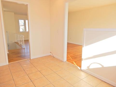 8 E Maple St, Colonia, NJ 07067 photo 8