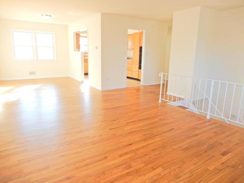8 E Maple St, Colonia, NJ 07067 photo 7