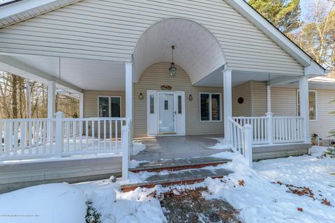 106 Johnson Ln, Jackson, NJ 08527 photo 3