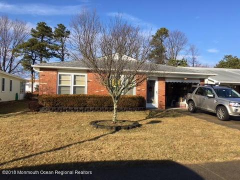 24 Thames Pl, Brick, NJ 08723 photo 1