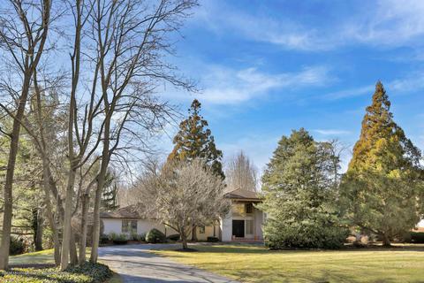 4 Azalea Ln, Rumson, NJ 07760 photo 1