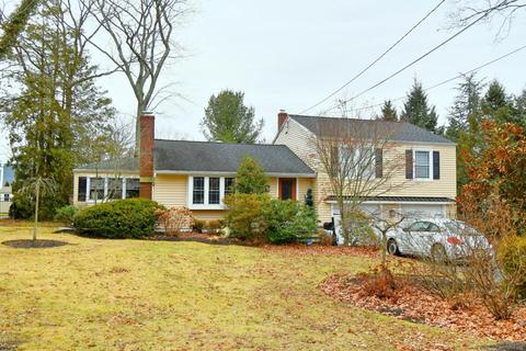 649 Oceanview Rd, Brielle, NJ 08730 photo 1