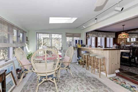1005 Brainard Pl, Brielle, NJ 08730 photo 7