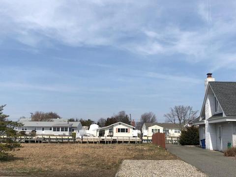 950 Capstan Dr, Forked River, NJ 08731 photo 4