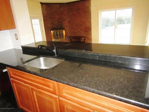 2 Cedar Ct, Roosevelt, NJ 08555 photo 8