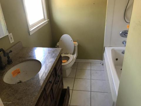 27 Devon Rd, Middletown, NJ 07748 photo 16