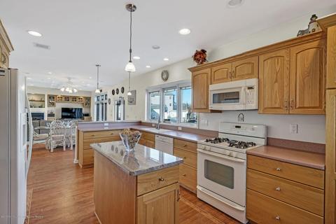 428 Middle Branch Dr, Forked River, NJ 08731 photo 16