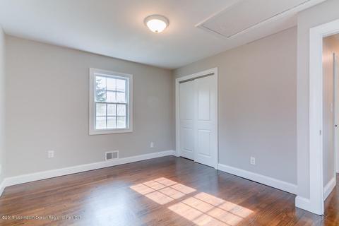8 Hampton Rd, Howell, NJ 07731 photo 10