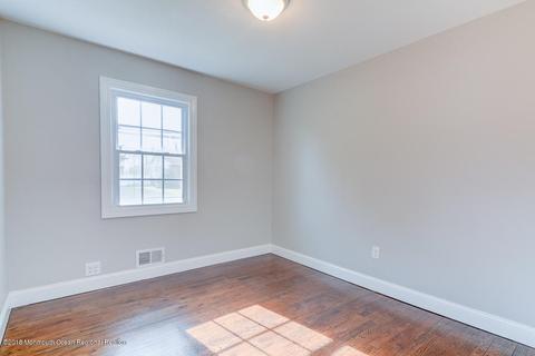 8 Hampton Rd, Howell, NJ 07731 photo 11