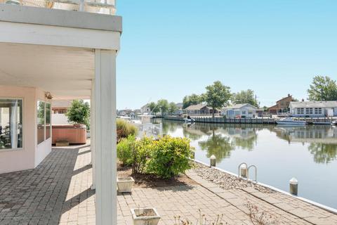 905 Capstan Dr, Forked River, NJ 08731 photo 4