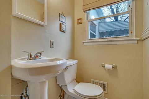 1 Dover St, Jackson, NJ 08527 photo 9