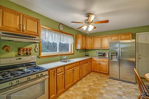 1 Dover St, Jackson, NJ 08527 photo 2