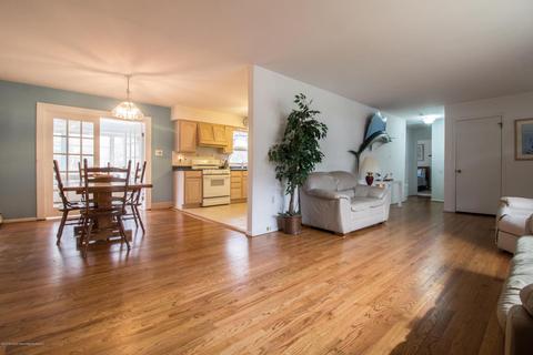 386 Constitution Dr, Forked River, NJ 08731 photo 2