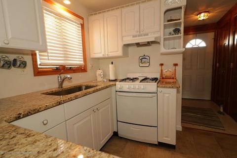 3 Capstan Rd, Waretown, NJ 08758 photo 11