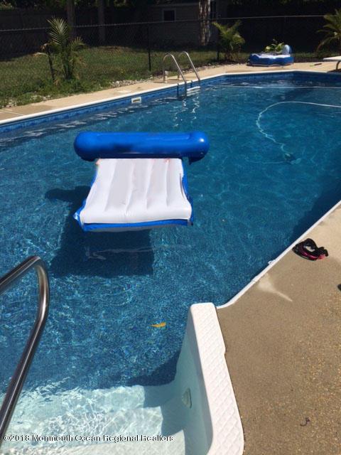 149 Station Dr, Forked River, NJ 08731 photo 5